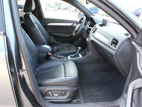 Used 2018 Audi Q3 2.0T Premium image 29