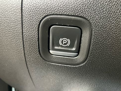 Used 2022 Chevrolet Silverado 3500 High Country w/ Z71 Off-Road Package image 16