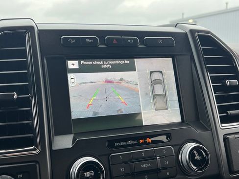 Used 2018 Ford F150 Lariat w/ Equipment Group 502A Luxury image 23