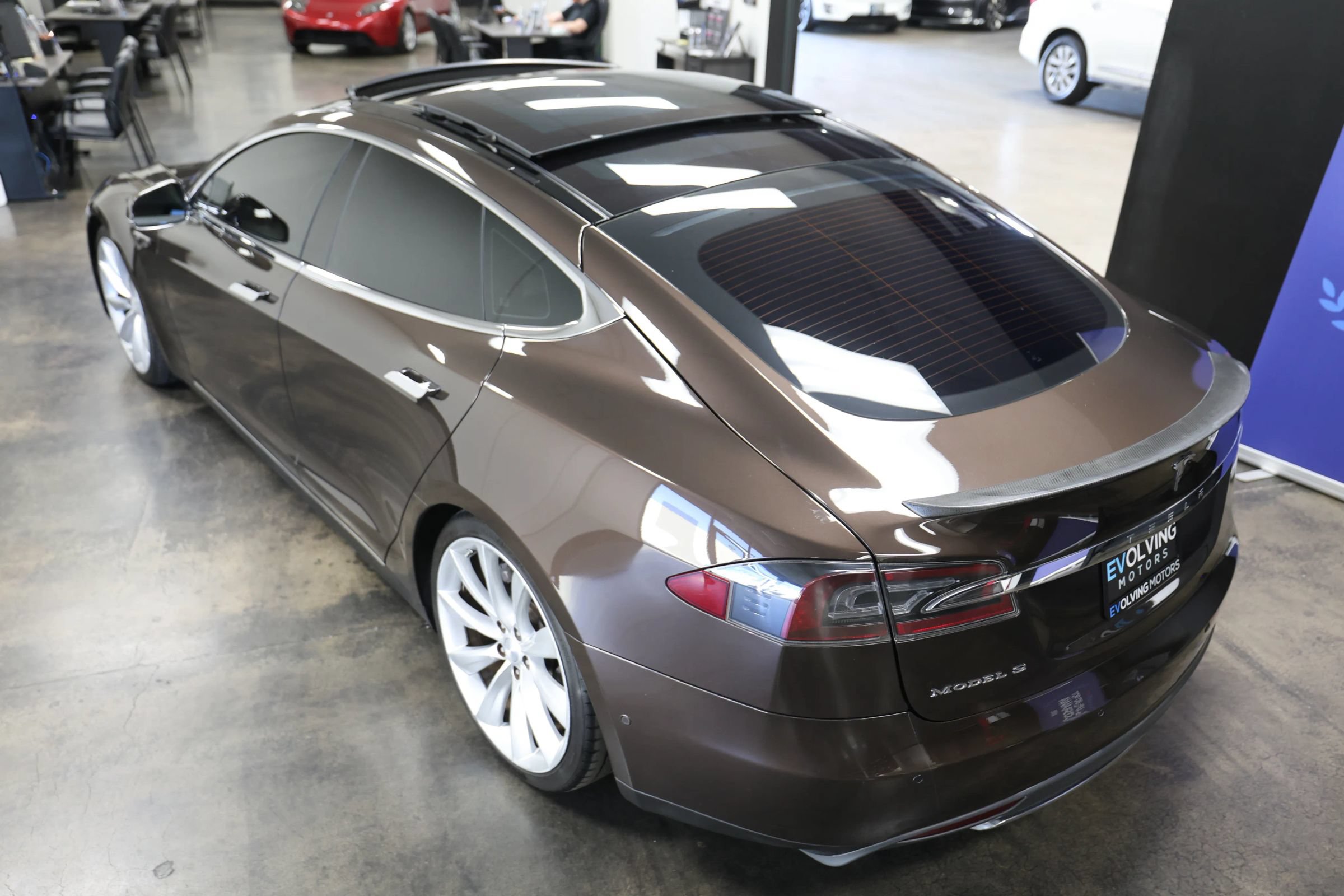 Used 2013 Tesla Model S Performance RWD image 22