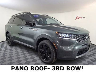 Used 2023 Kia Sorento S w/ Panoramic Sunroof Package