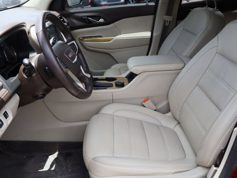 Certified 2018 GMC Acadia Denali w/ Technology Package FWD image 21