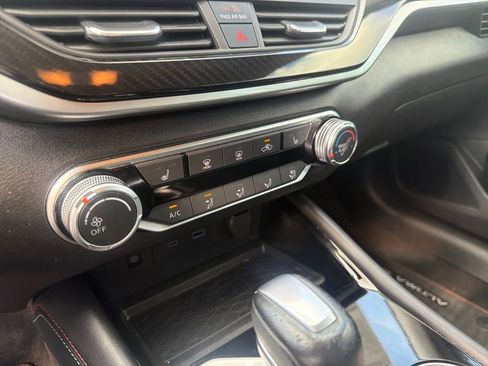 Certified 2024 Nissan Altima 2.5 SR w/ SR Premium Package image 40