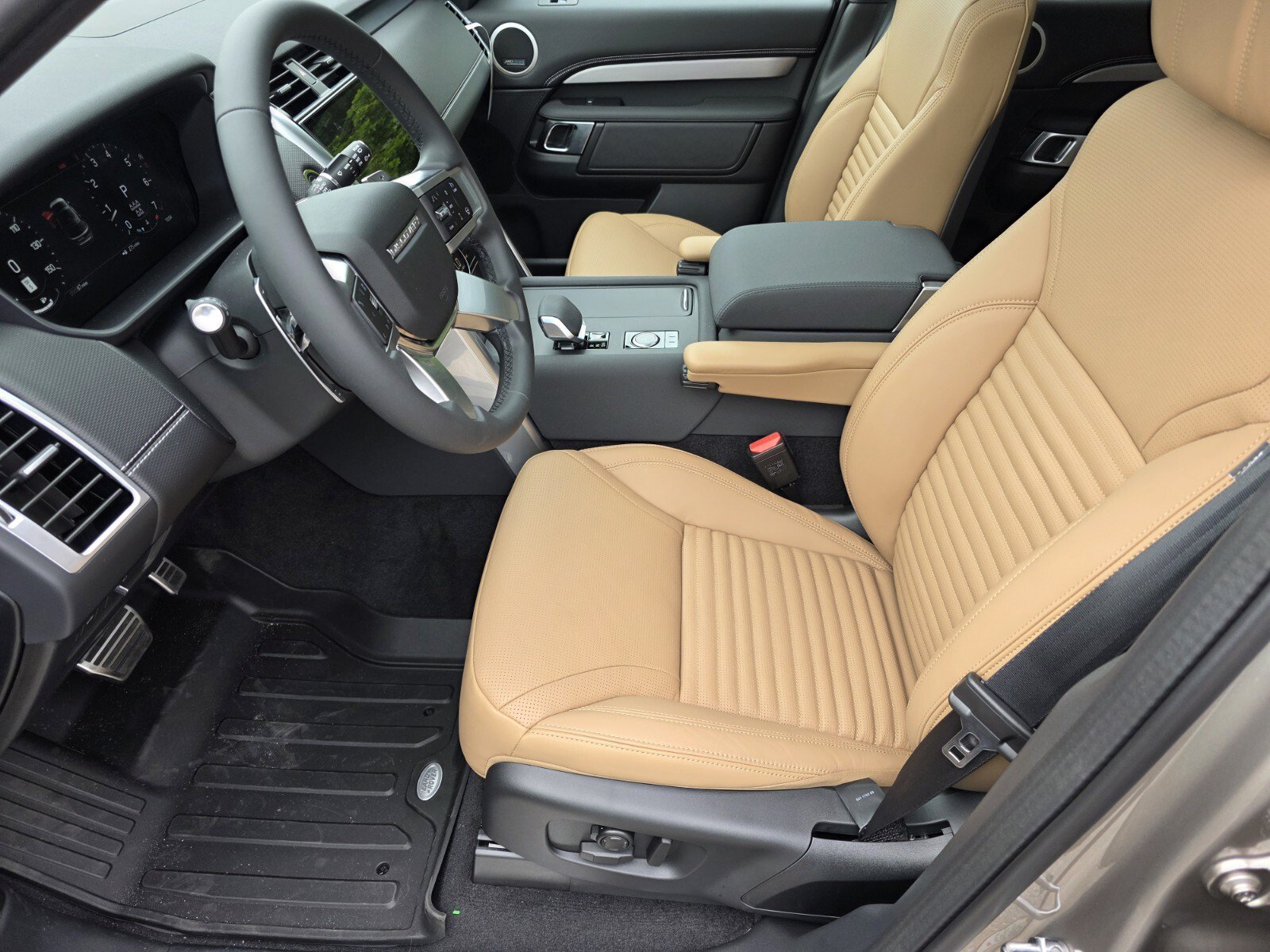 New 2026 Land Rover Discovery Dynamic SE AWD/4WD image 10