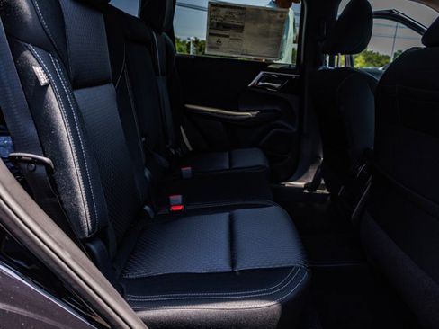 New 2025 Mitsubishi Outlander ES image 19