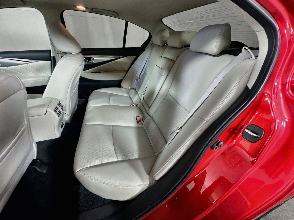 Certified 2023 INFINITI Q50 Luxe w/ Cargo Package RWD image 33