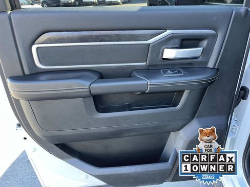 Used 2024 RAM 3500 Big Horn w/ Sport Appearance Package image 15