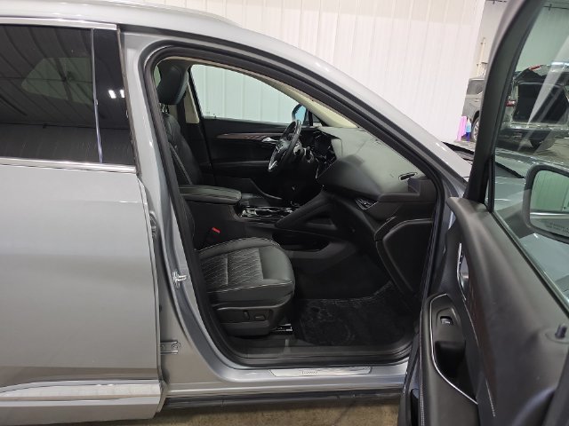 Used 2023 Buick Envision Avenir AWD/4WD image 29