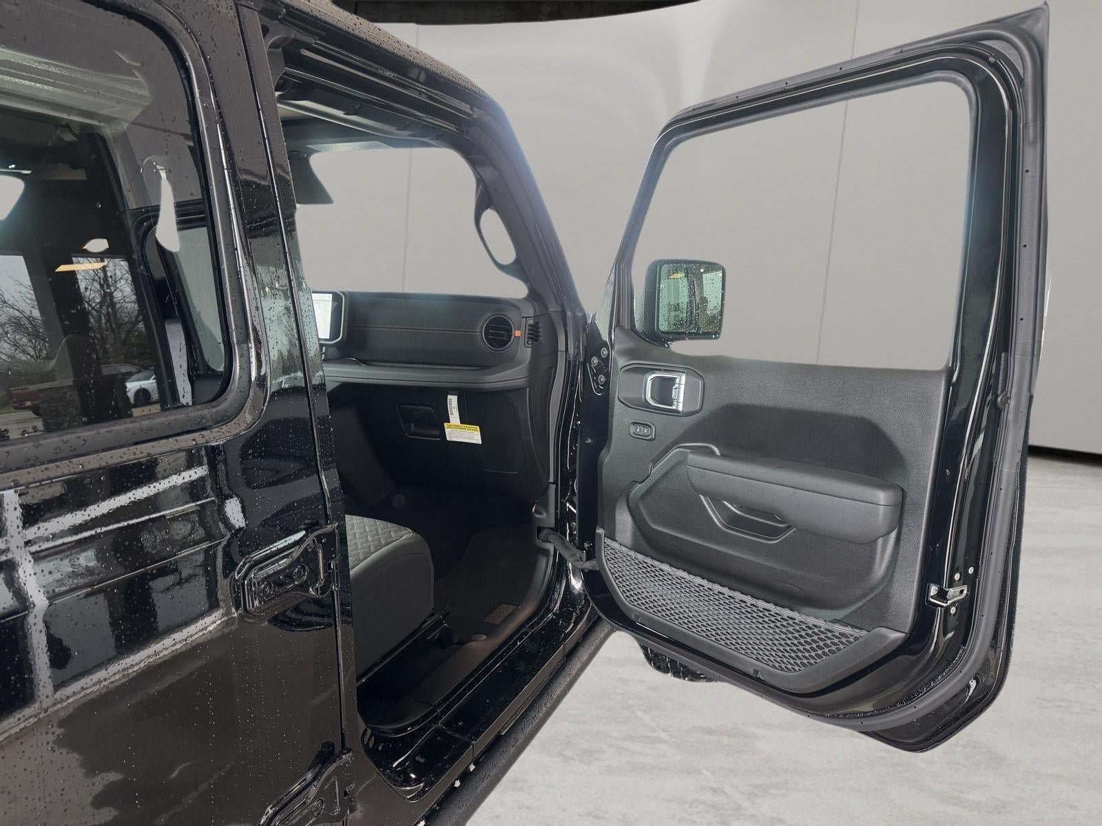 New 2026 Jeep Gladiator Mojave AWD/4WD image 31