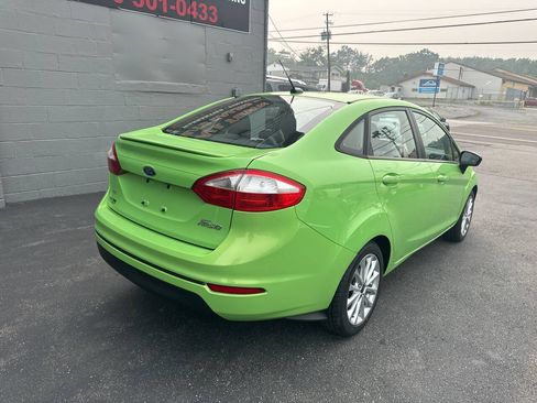 Used 2014 Ford Fiesta SE w/ Equipment Group 201A FWD image 8