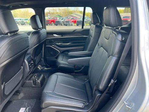 New 2026 Jeep Grand Cherokee L Limited AWD/4WD image 5