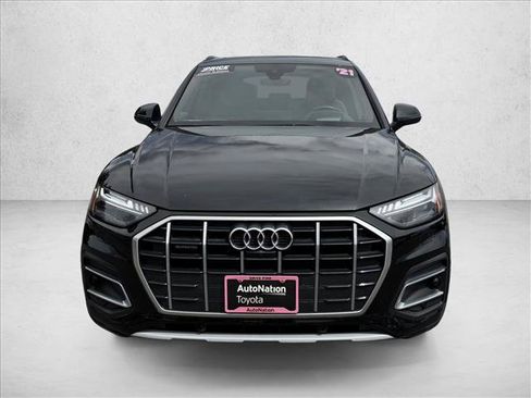 Used 2021 Audi Q5 Prestige w/ Prestige Package AWD/4WD image 2