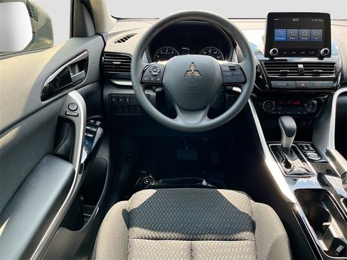 New 2025 Mitsubishi Eclipse Cross LE image 21