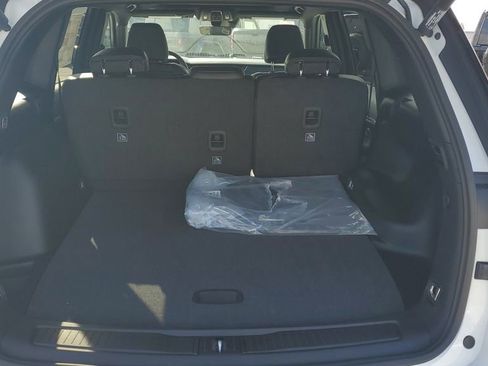 New 2025 Jeep Grand Cherokee Limited image 10