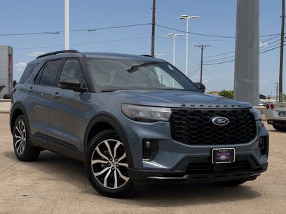 Used 2025 Ford Explorer ST-Line w/ Premium Package