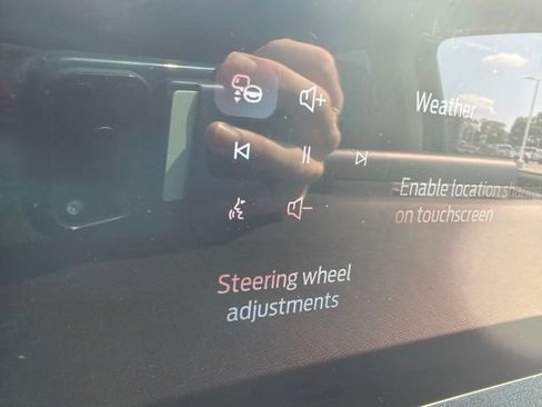 Used 2025 Ford Expedition Max Active AWD/4WD image 64