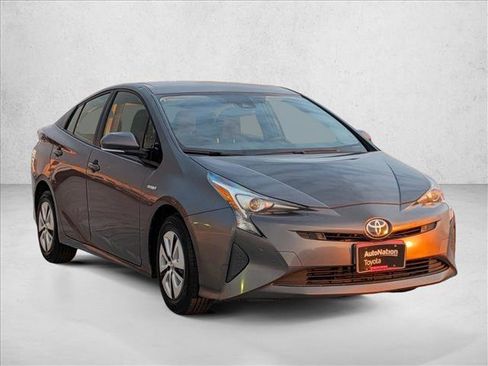 Certified 2018 Toyota Prius Three image 2