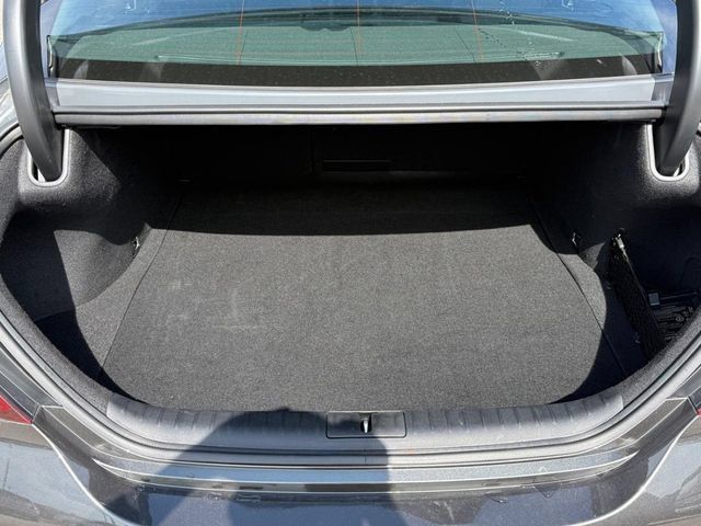 Used 2026 Genesis G70 2.5T RWD image 4