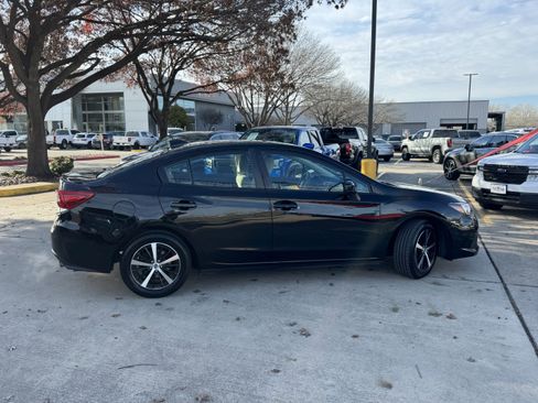 Used 2023 Subaru Impreza Premium image 4