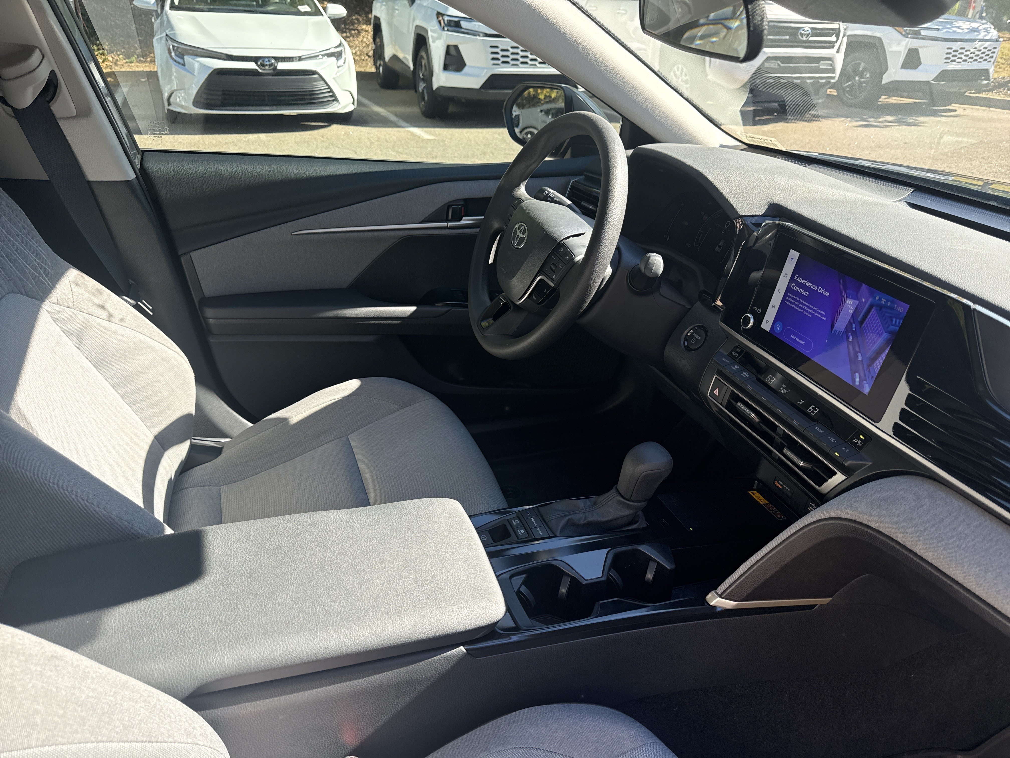 Used 2025 Toyota Camry LE FWD image 7