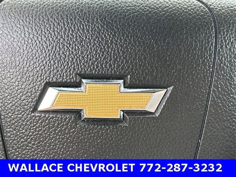 Certified 2022 Chevrolet Trax LS w/ Tint and Cruise Package image 27