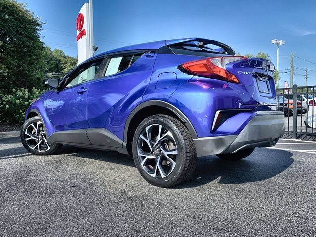 Used 2019 Toyota C-HR XLE FWD image 6