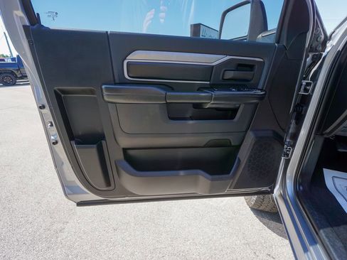 Used 2024 RAM 2500 Tradesman w/ Safety Group image 15