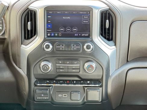 Used 2021 GMC Sierra 1500 SLE w/ Remote Start Package AWD/4WD image 18