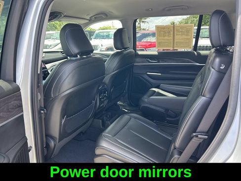 Used 2024 Jeep Grand Cherokee L Limited RWD image 32