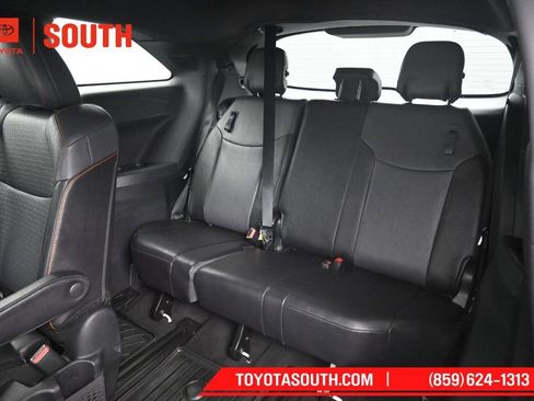 Used 2023 Toyota Sienna XSE w/ XSE Plus Package AWD/4WD image 31