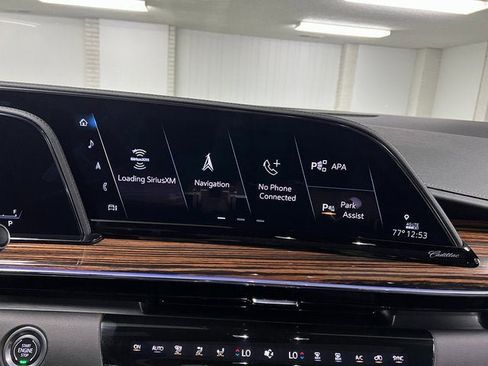 Certified 2024 Cadillac Escalade Premium Luxury w/ Performance Package image 15