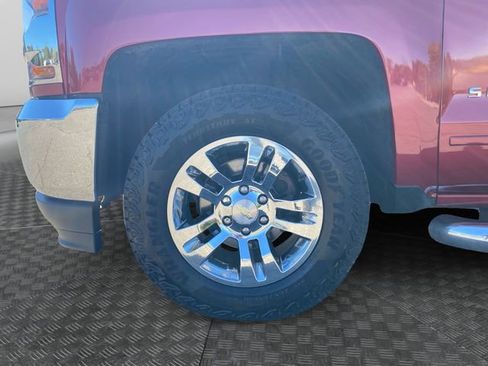 Used 2018 Chevrolet Silverado 1500 LT w/ All Star Edition image 30