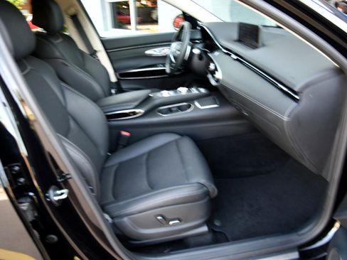 Used 2025 Genesis GV70 2.5T image 26