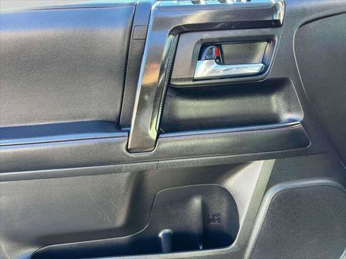 Certified 2022 Toyota 4Runner TRD Off-Road Premium image 18