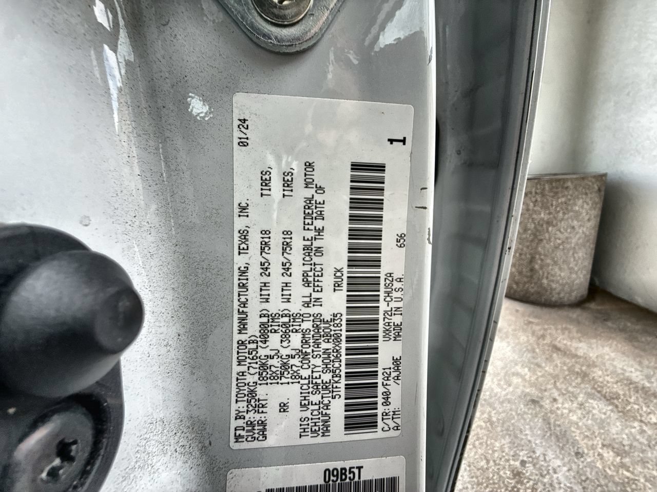 Used 2024 Toyota Tundra SR w/ SR Tow Package RWD image 33