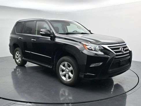 Used 2019 Lexus GX 460 AWD/4WD image 2