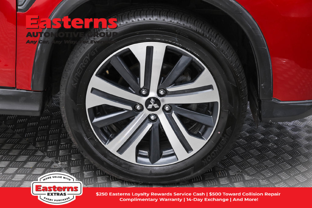 Used 2023 Mitsubishi Outlander Sport ES AWD/4WD image 31