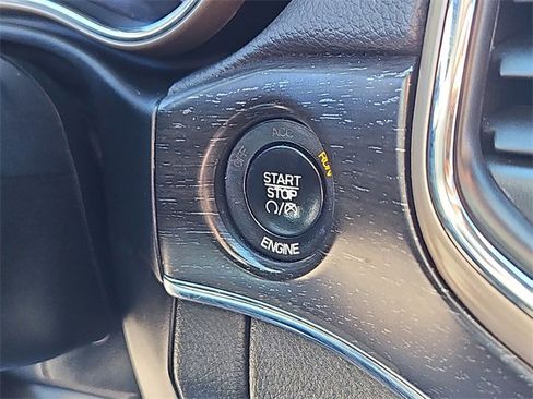 Used 2015 Jeep Grand Cherokee Limited w/ Luxury Group II image 28