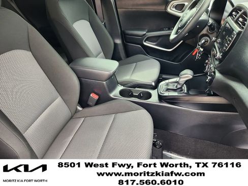 Certified 2024 Kia Soul LX FWD image 13