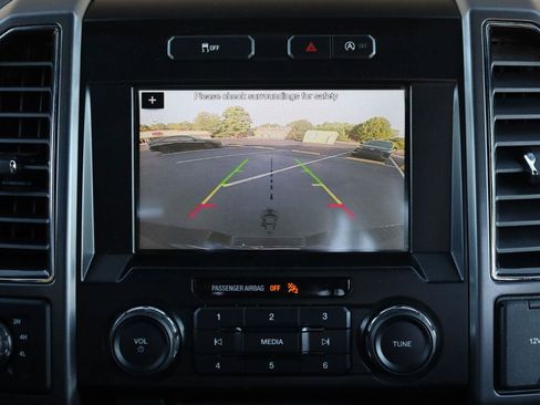 Used 2017 Ford F150 XLT w/ Equipment Group 302A Luxury AWD/4WD image 35