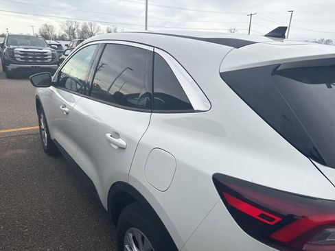 Used 2023 Ford Escape Active image 15