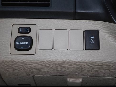 Used 2013 Toyota Venza LE image 29