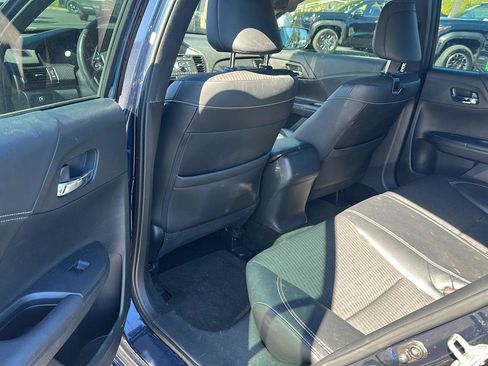 Used 2017 Honda Accord Sport image 8
