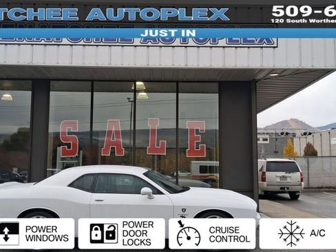 Used 2021 Dodge Challenger R/T image 1