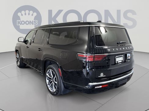 Used 2023 Jeep Wagoneer L Series III w/ Premium Group I AWD/4WD image 4