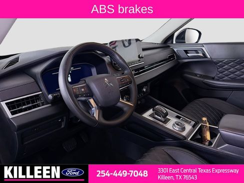 Used 2024 Mitsubishi Outlander SEL image 10