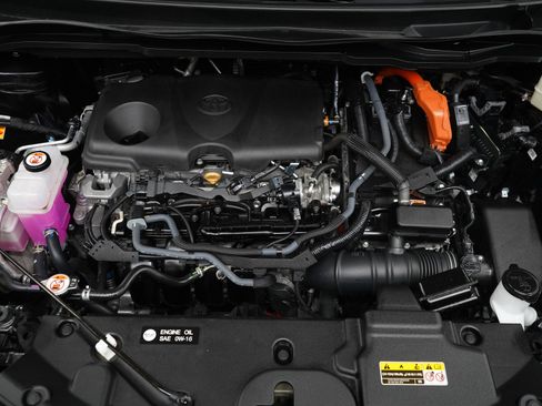 Used 2025 Toyota Sienna Platinum AWD/4WD image 36