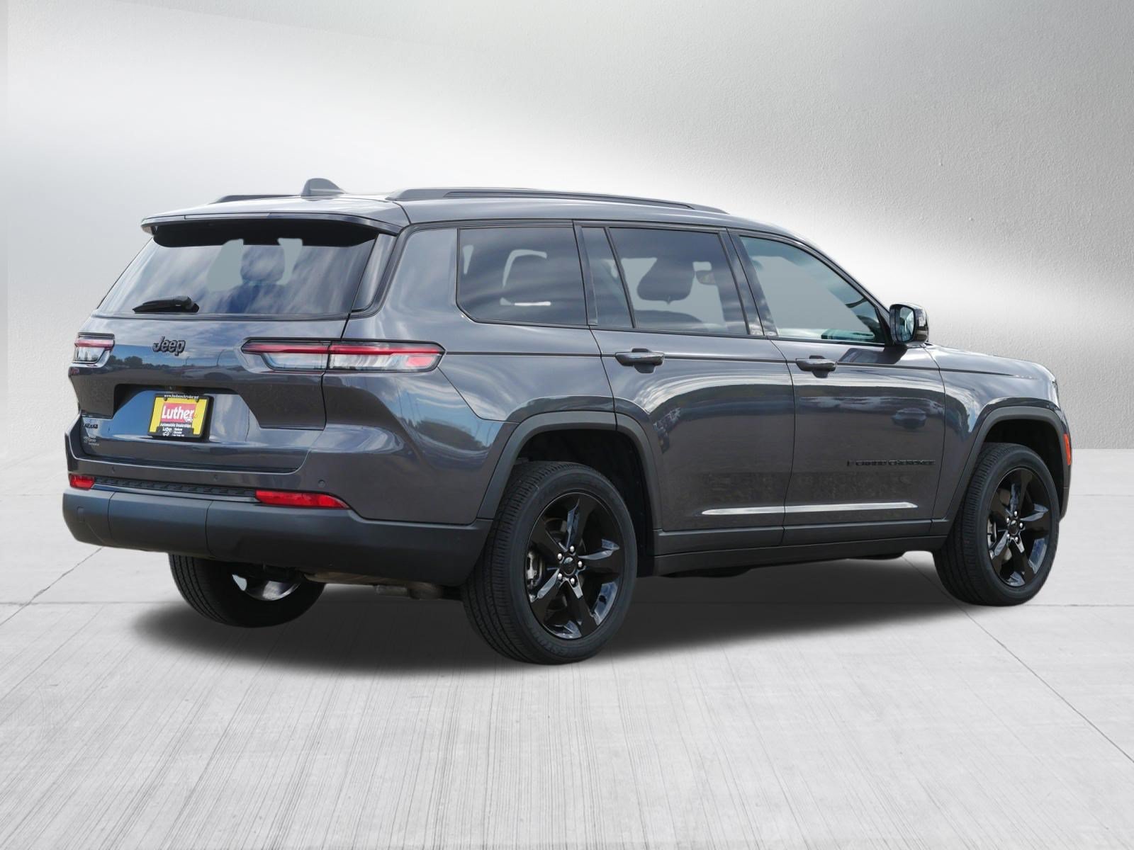Used 2023 Jeep Grand Cherokee L Laredo AWD/4WD image 7