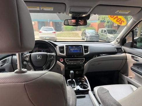 Used 2018 Honda Ridgeline RTL-E image 21