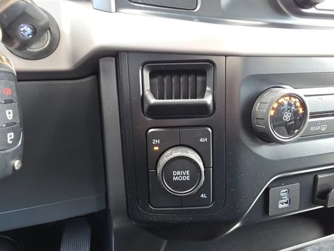 Used 2023 Ford F150 XLT AWD/4WD image 30